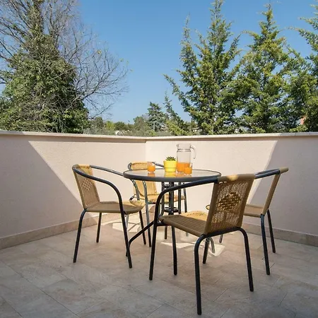 Bruneta 1 With Sea View * Tar-Vabriga