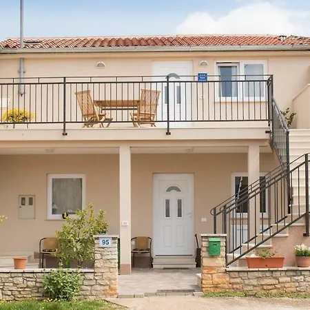 Bruneta 1 With Sea View *